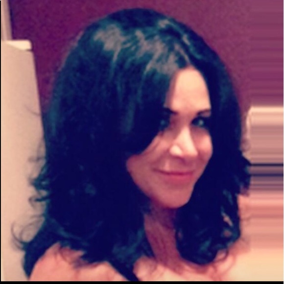 Meet your Posher, Lana - Picture 1 of 1